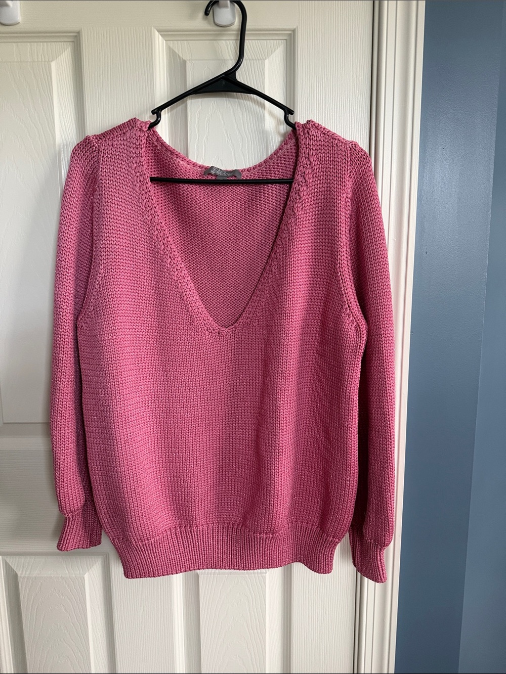 Lela Rose Raspberry V-Neck Knit Pullover